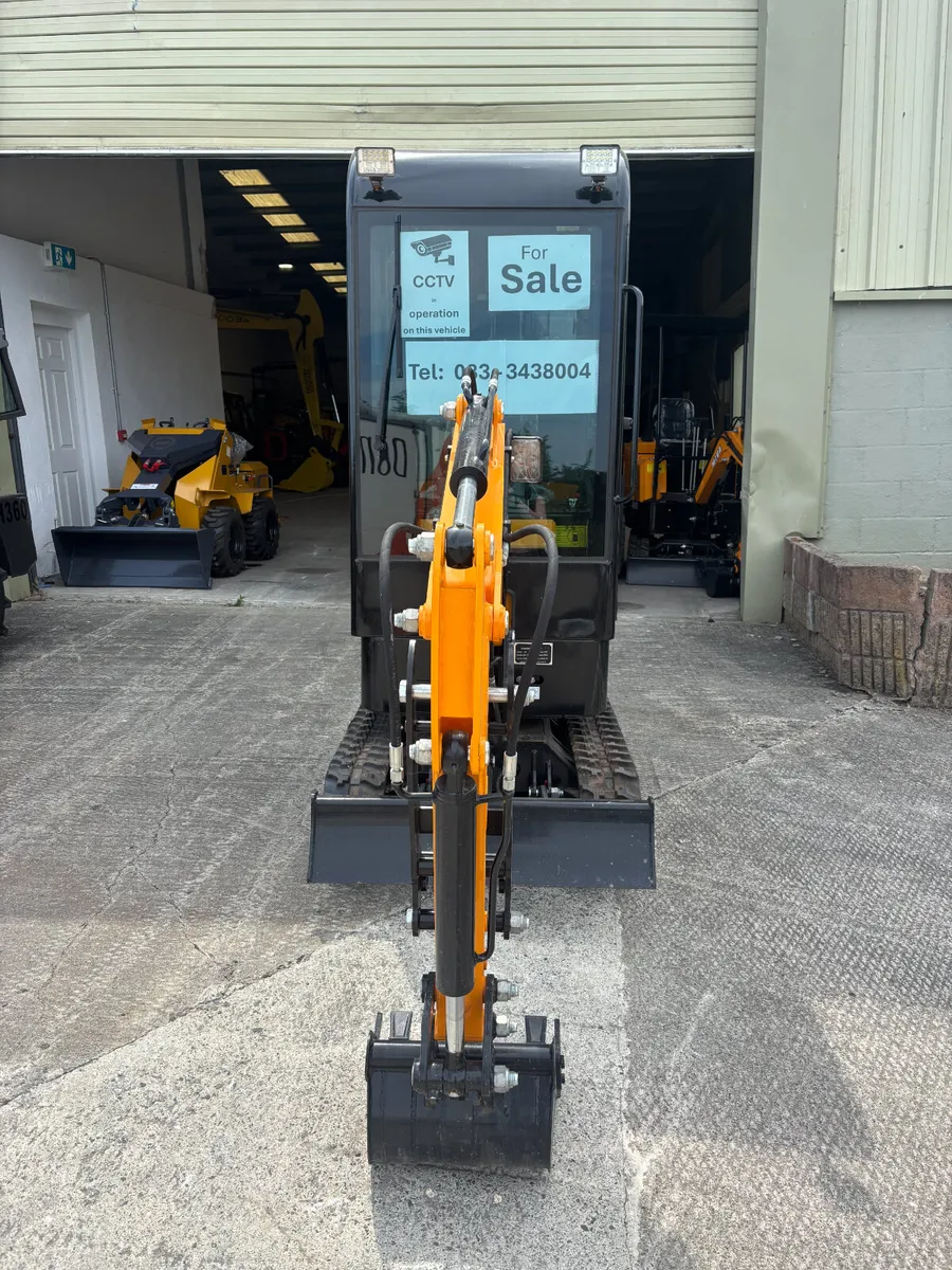 Miva Crawler Excavator  VA13C - Image 3