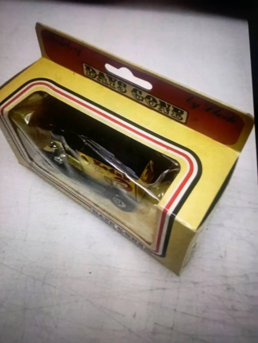 {VINTAGE DAYS  GONE BY} MADE IN ENGLAND BY .LLEDO - Image 2