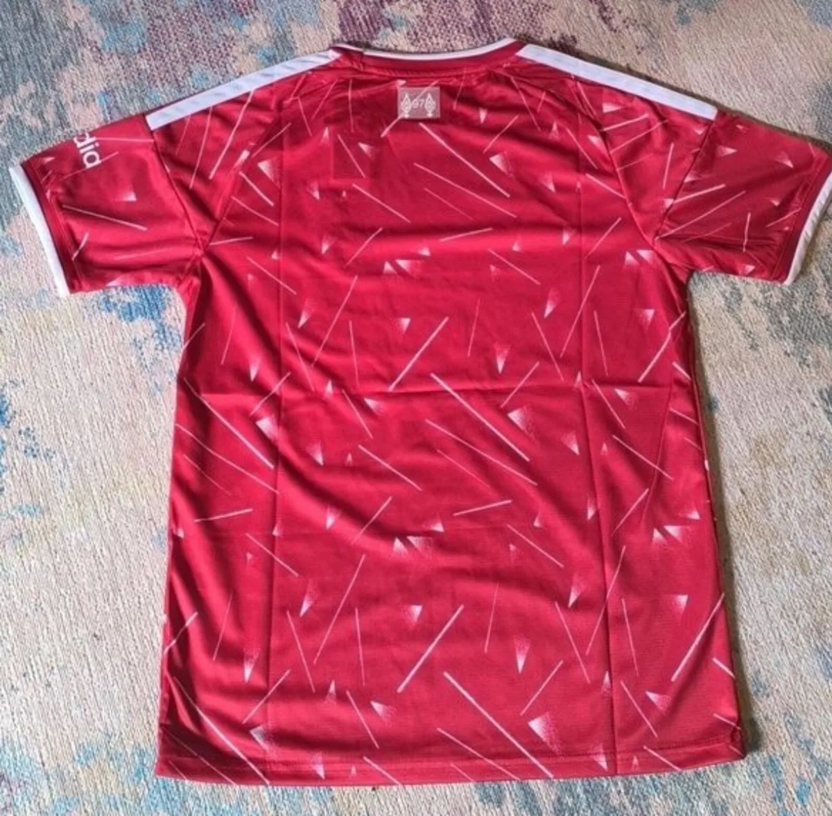 Liverpoohome jersey 26/27 - Image 2