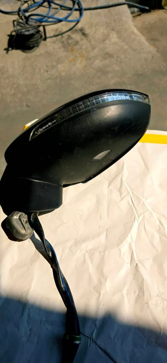 2016 VW passat B8 left-hand side mirror - Image 4