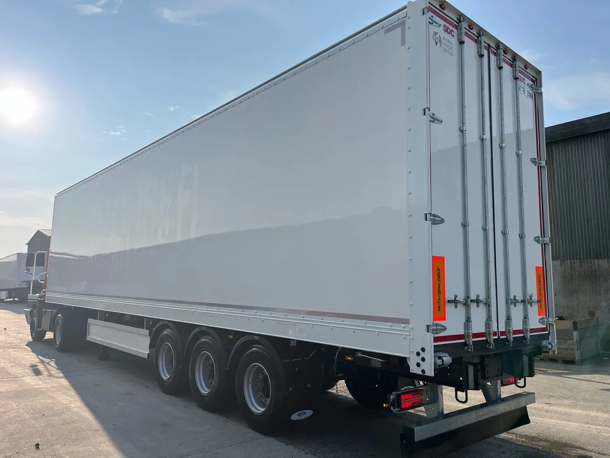 2015 SDC Box van - Image 4