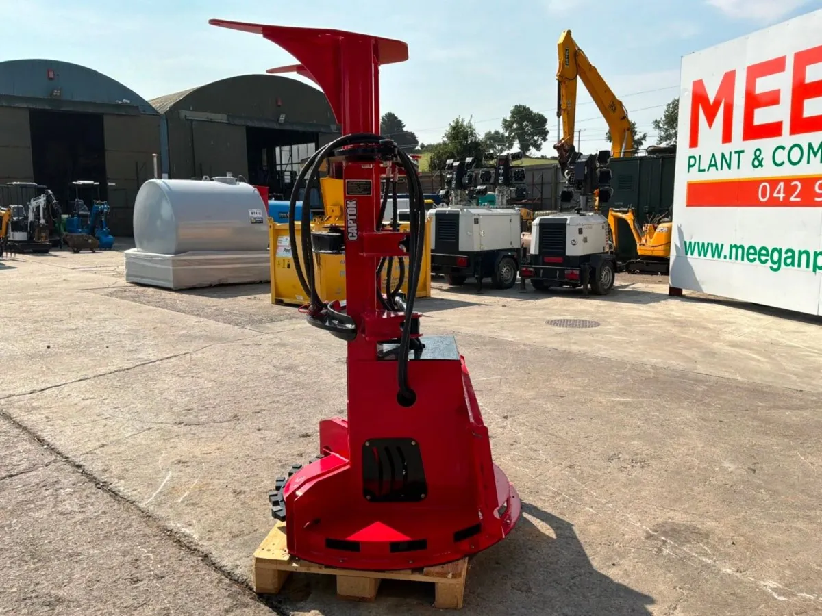 New / unused skid steer feller buncher attachment. - Image 3