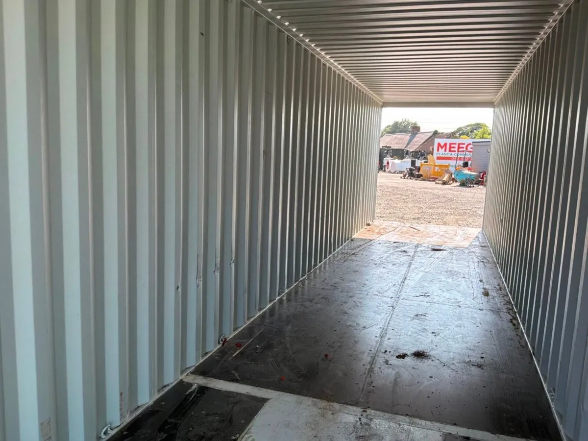 New / unused 40ft container, 2 end door drive thru - Image 3