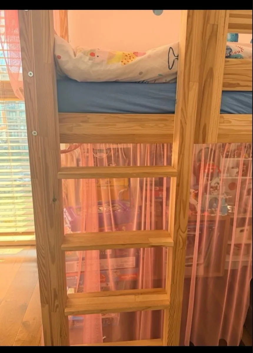 Mezzanine kids bed - Image 3