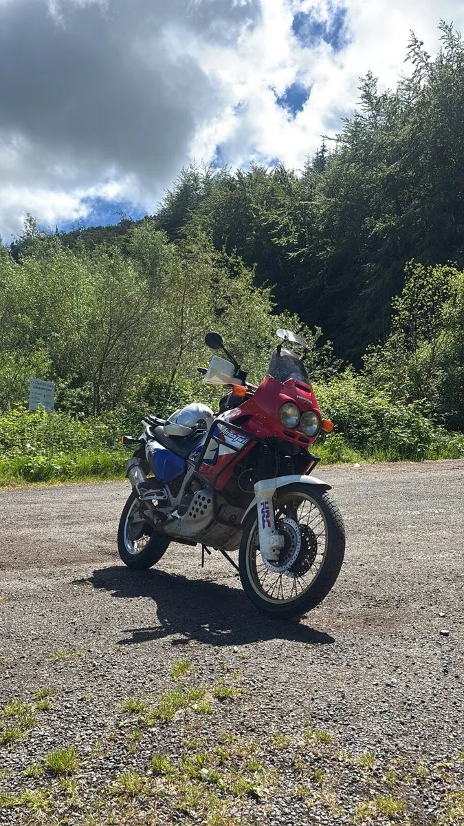 Honda XRV-750  2001 - Image 1