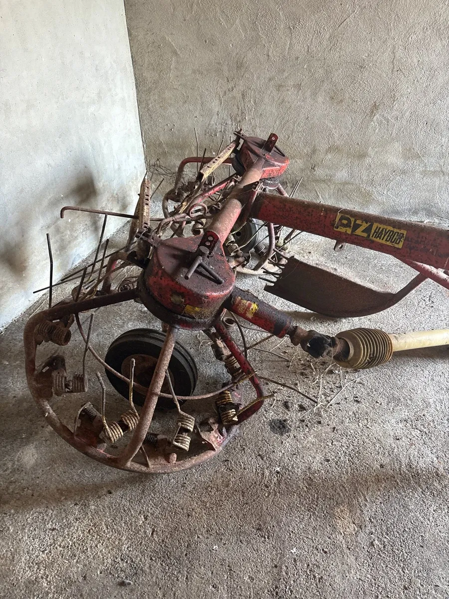 Farm machinery - Image 1