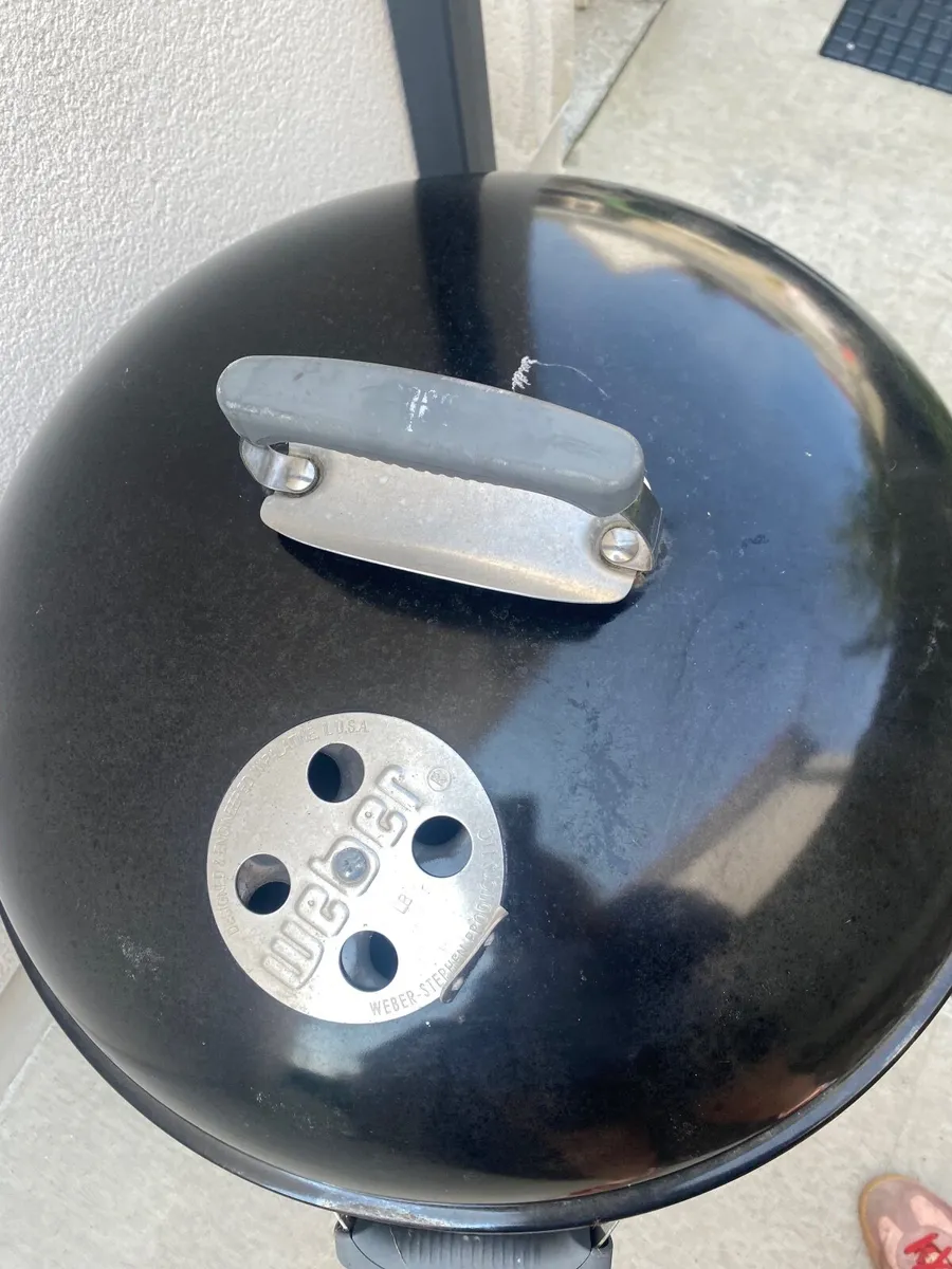 Weber Charcoal BBQ - Image 3