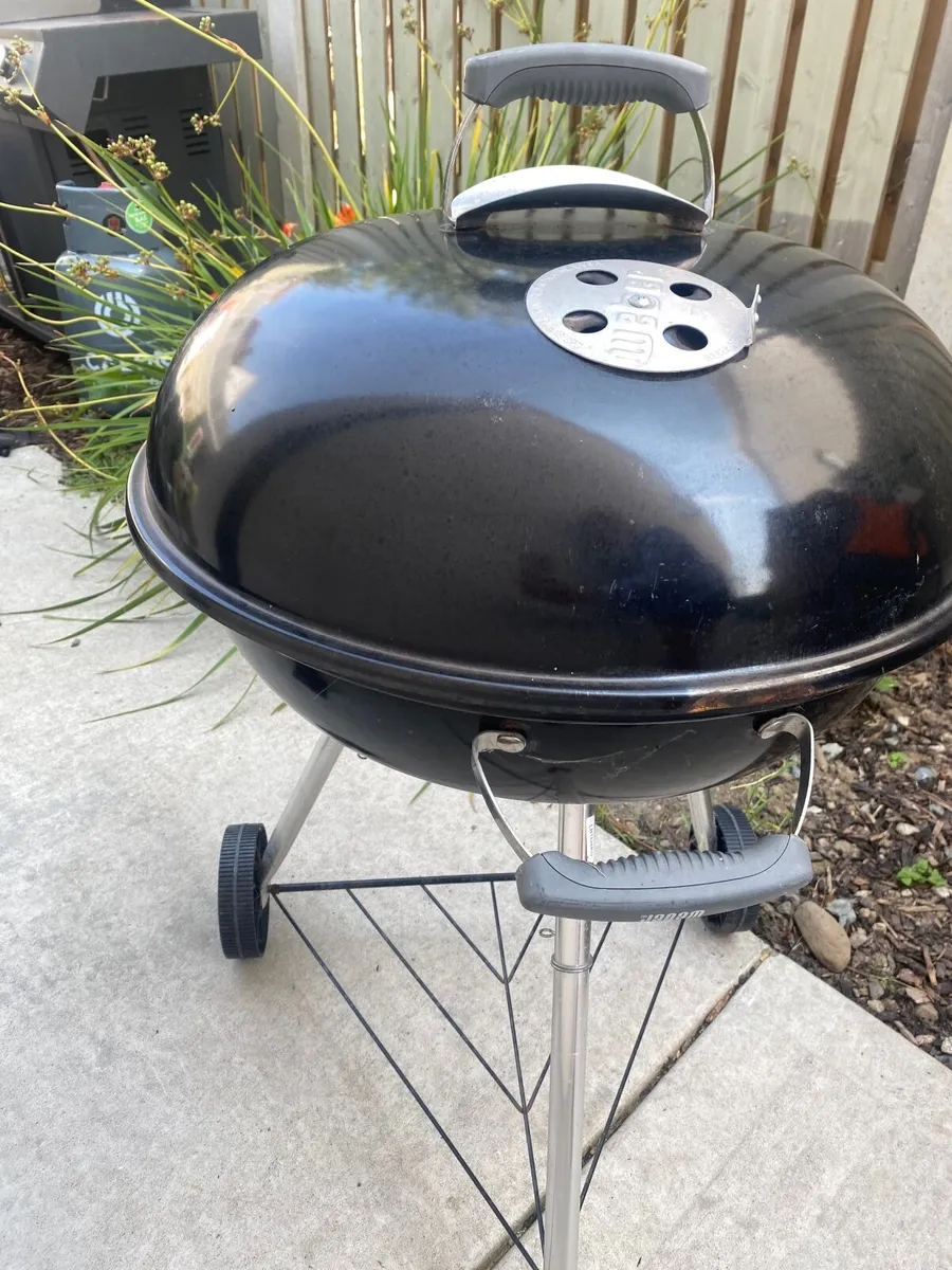 Weber Charcoal BBQ - Image 4