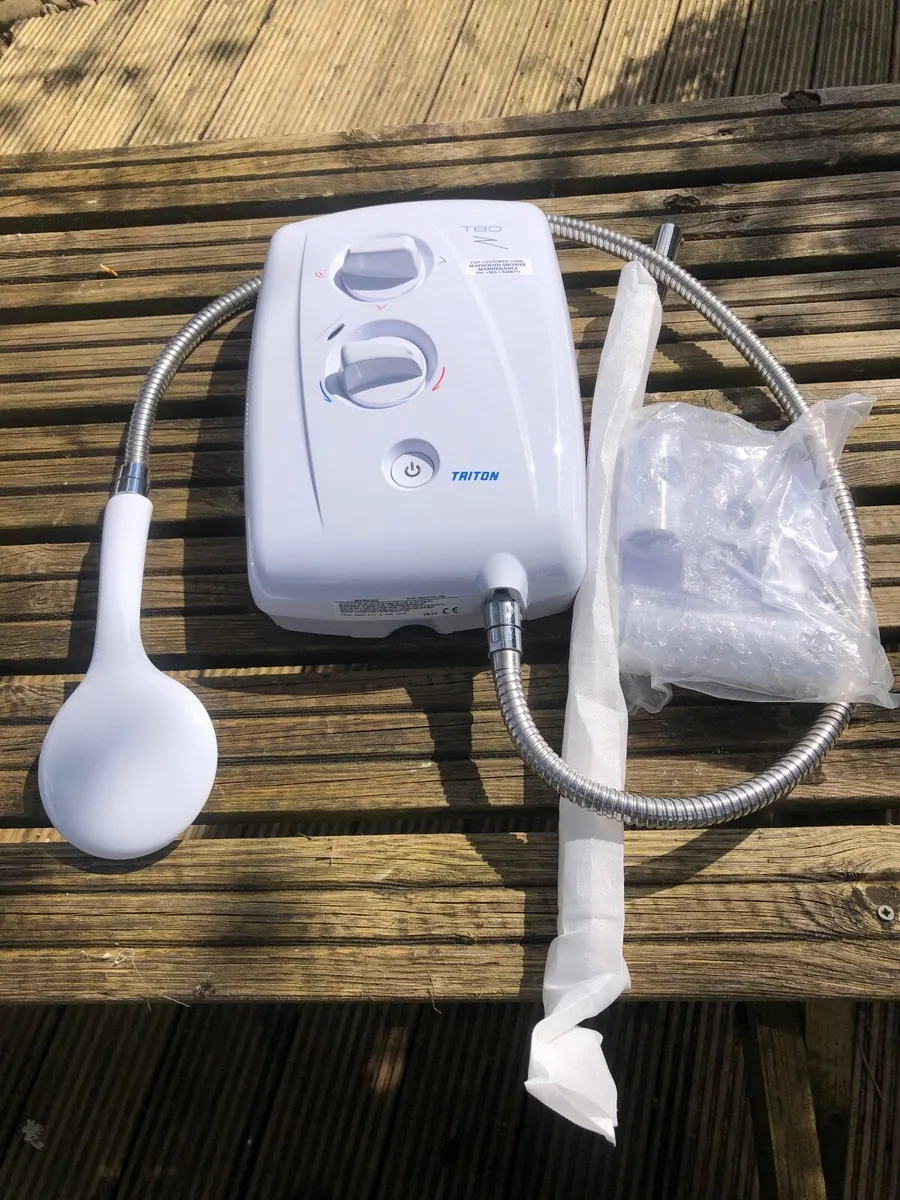 3 Electric Showers units - Image 1