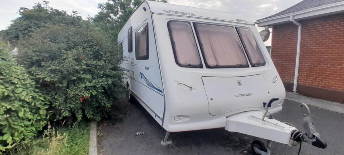 4 berth fixed bed Caravan compass corona 534 - Image 2