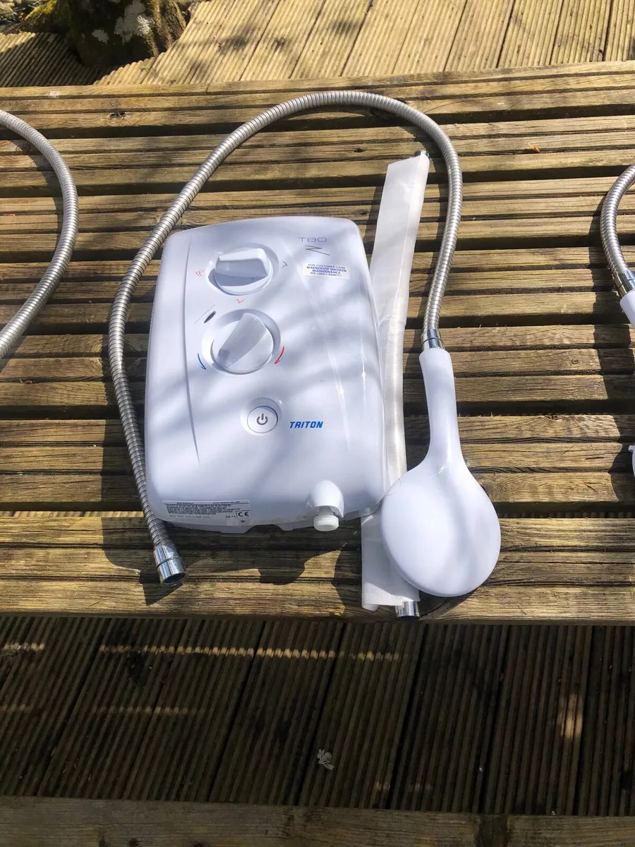 2 Electric Showers units - Image 1
