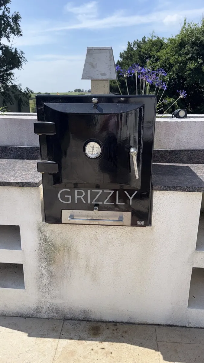 Outdoor oven - Image 1