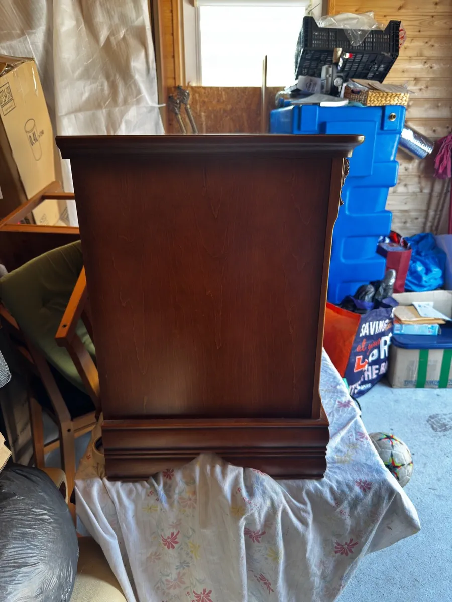 Furniture - Image 4