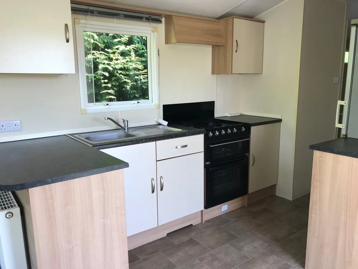 Mobile Home - Image 4