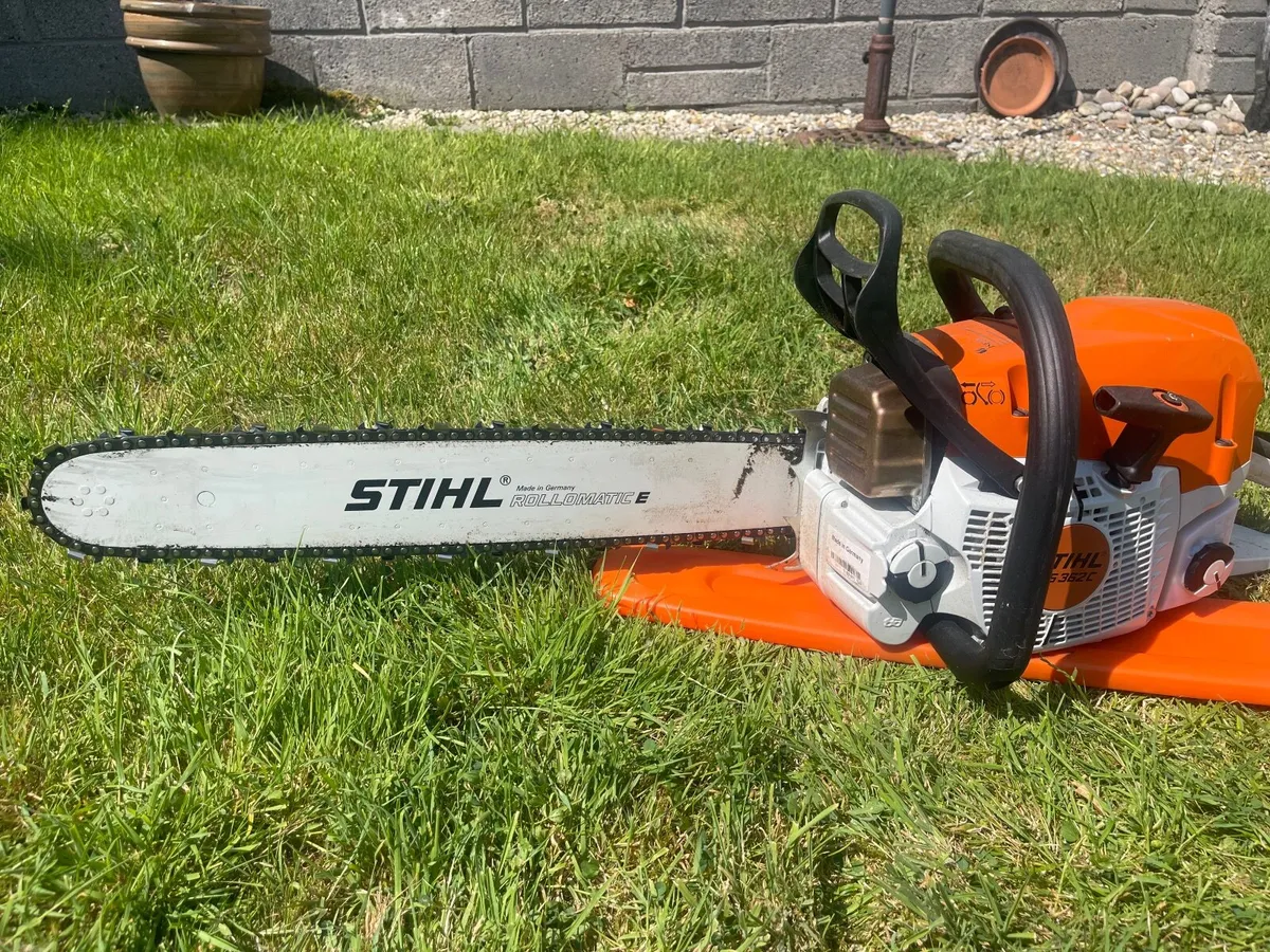 Chain saw - Image 2