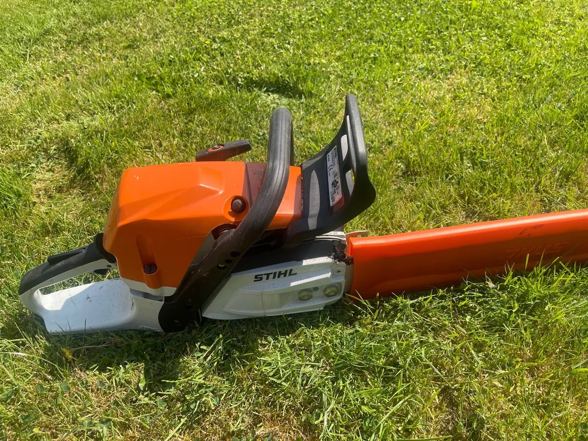 Chain saw - Image 3