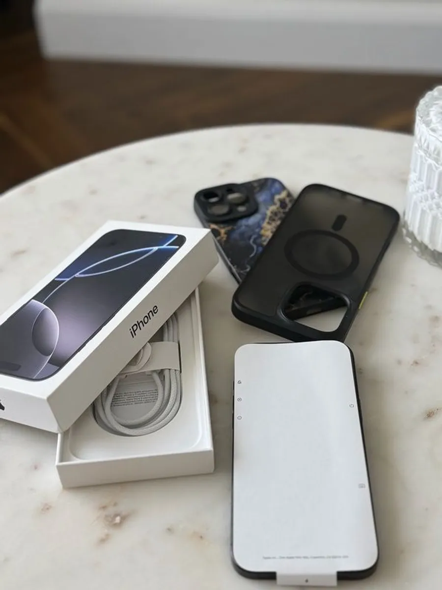 Iphone 16 - Image 2