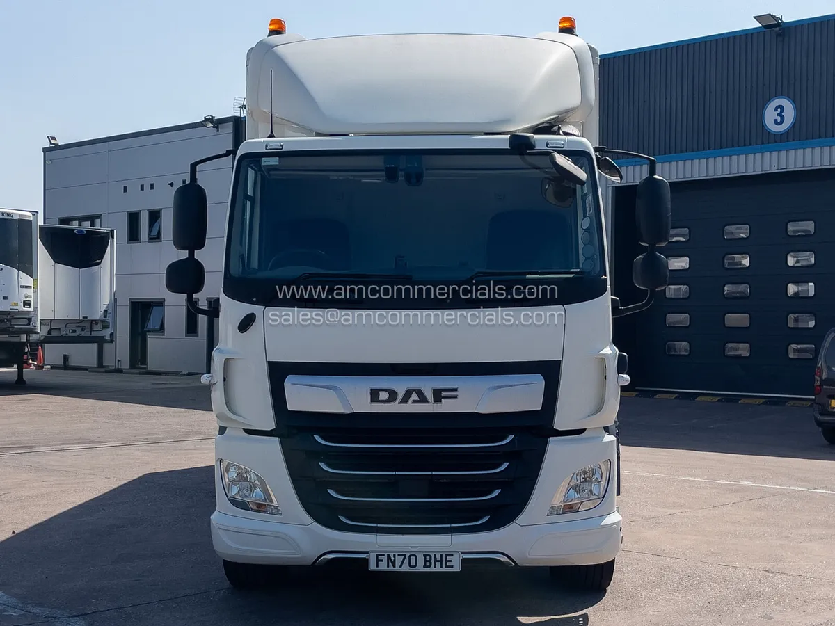 2021 DAF CF 370 BOX TRUCK - Image 2