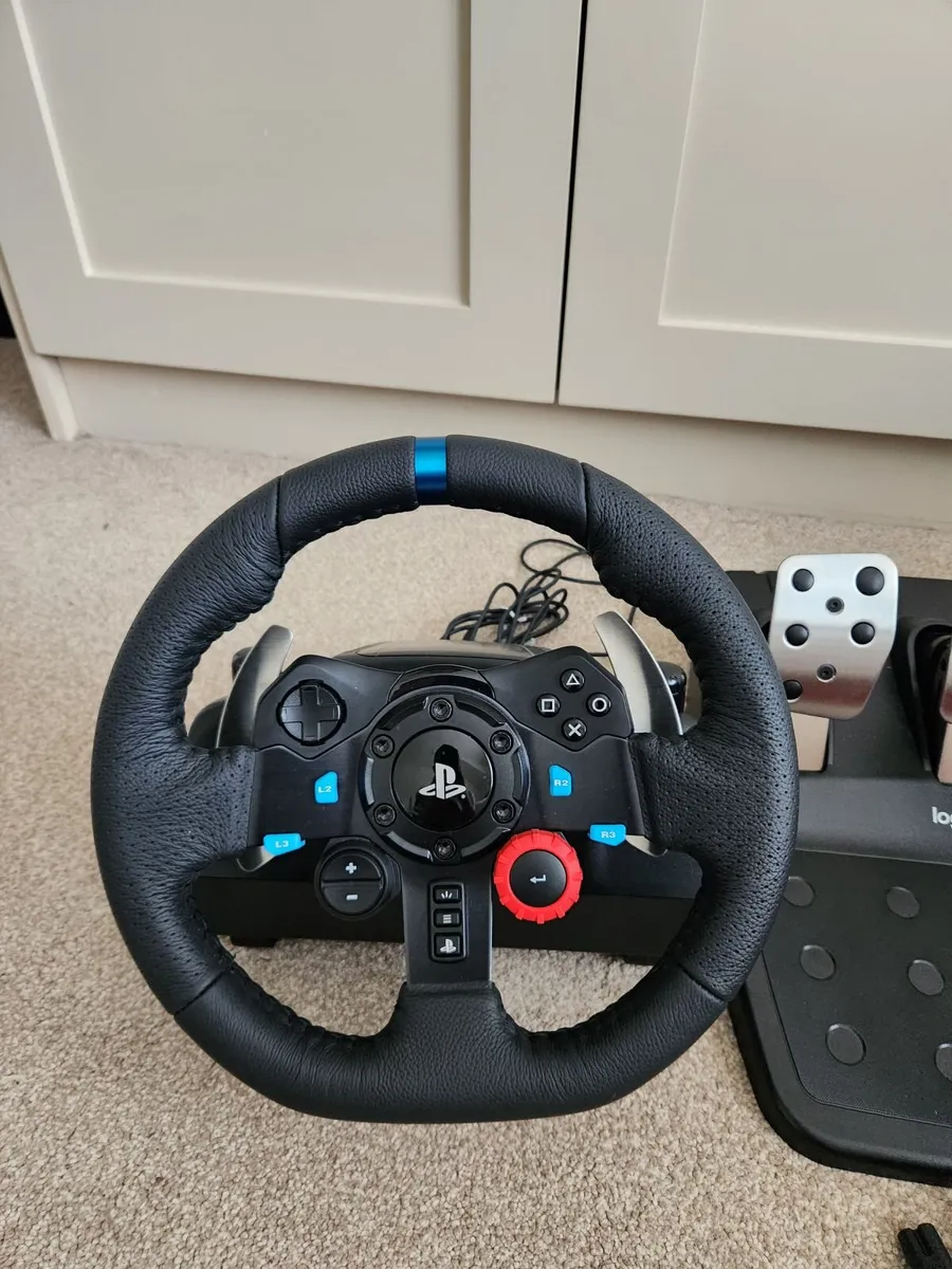 G29 steering wheel and pedals - Image 4