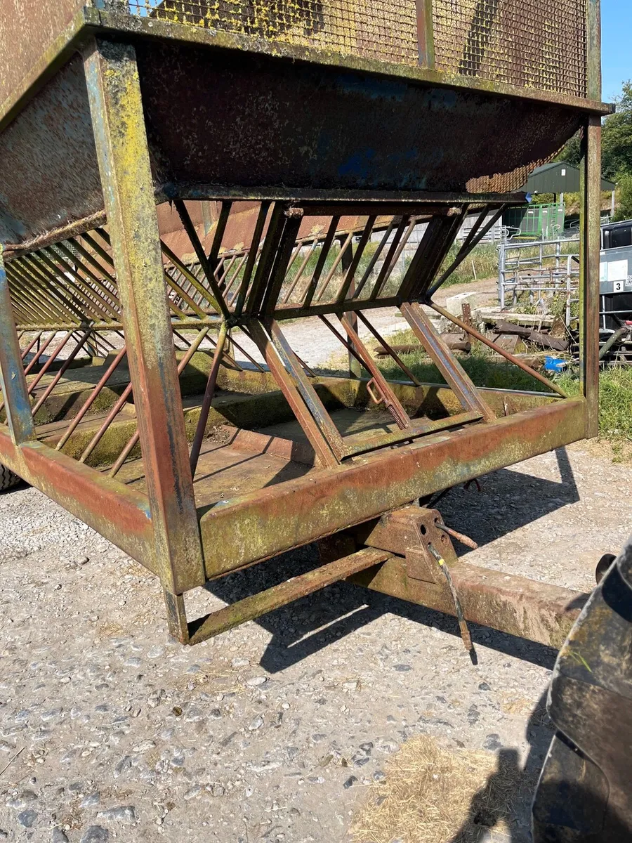 Feed/ Bunker trailer - Image 3