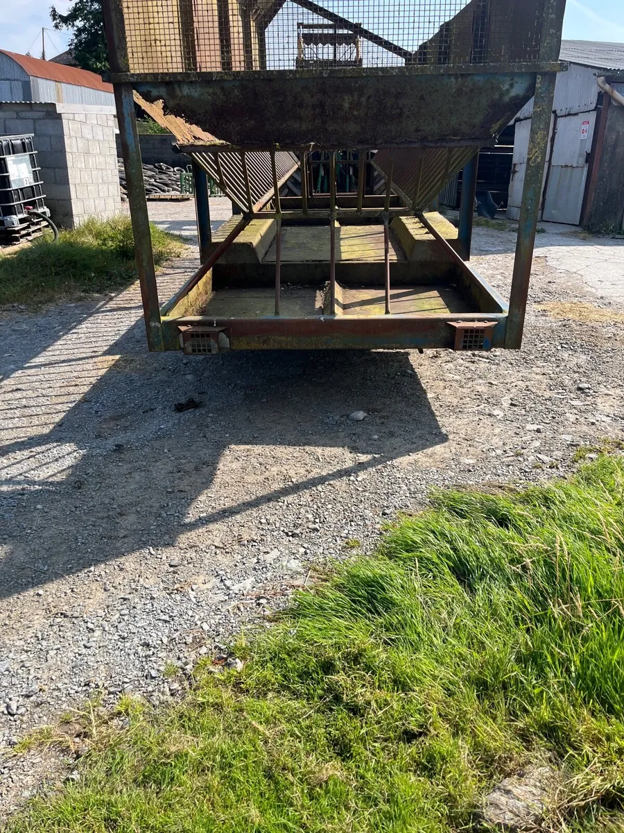 Feed/ Bunker trailer - Image 4