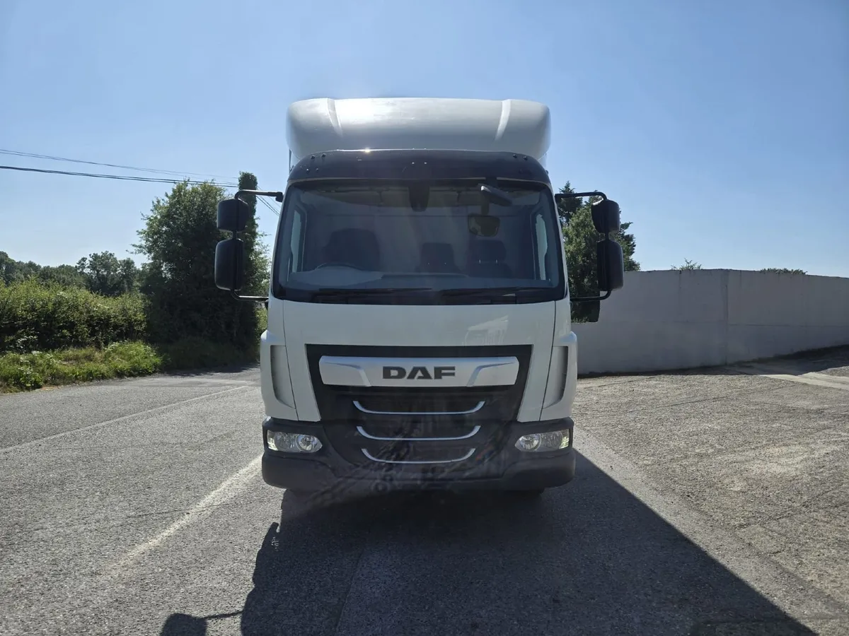 2023 DAF LF 190 12 tonne Box Body - Image 3
