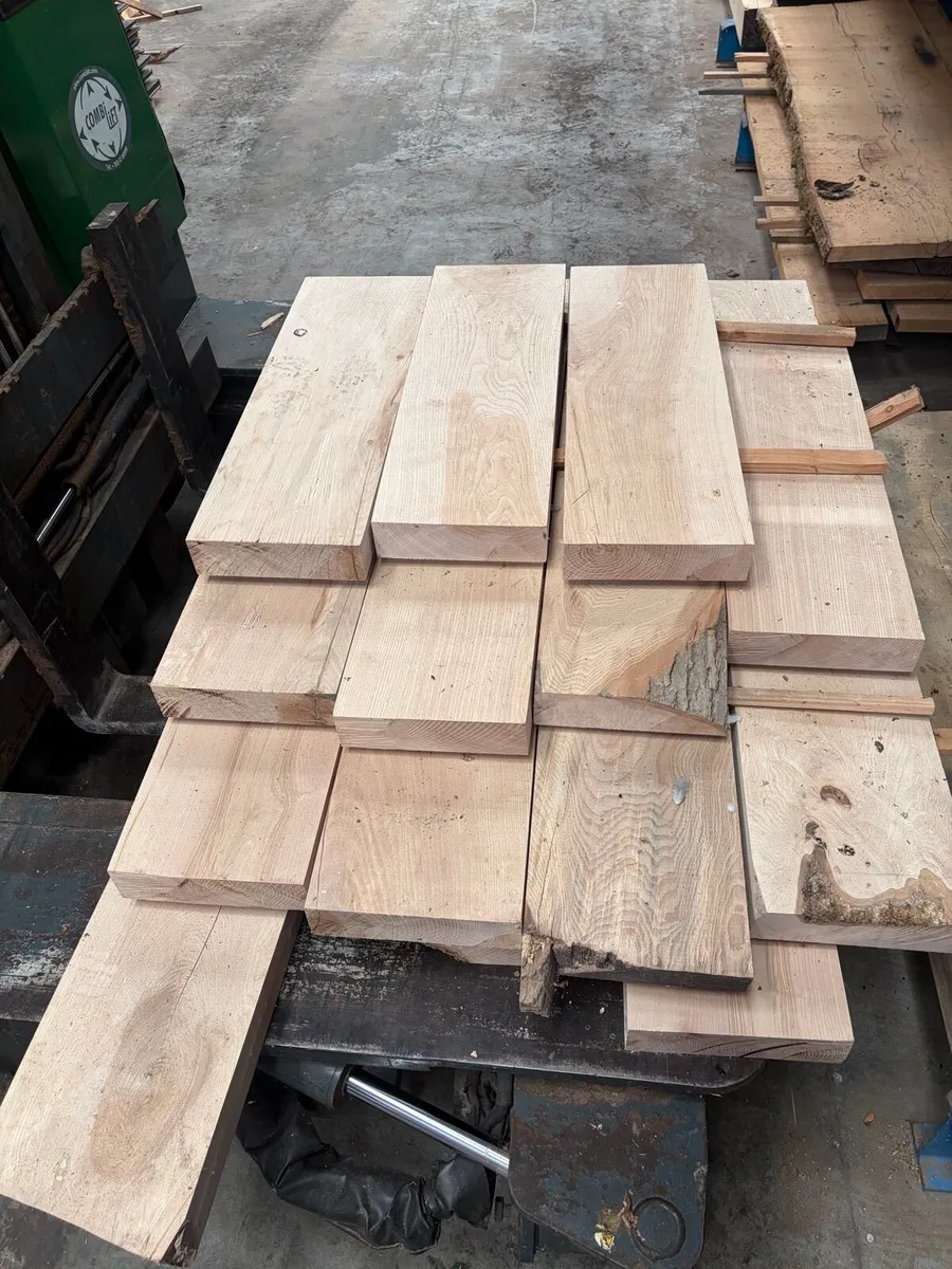 Ash stair case - Image 4