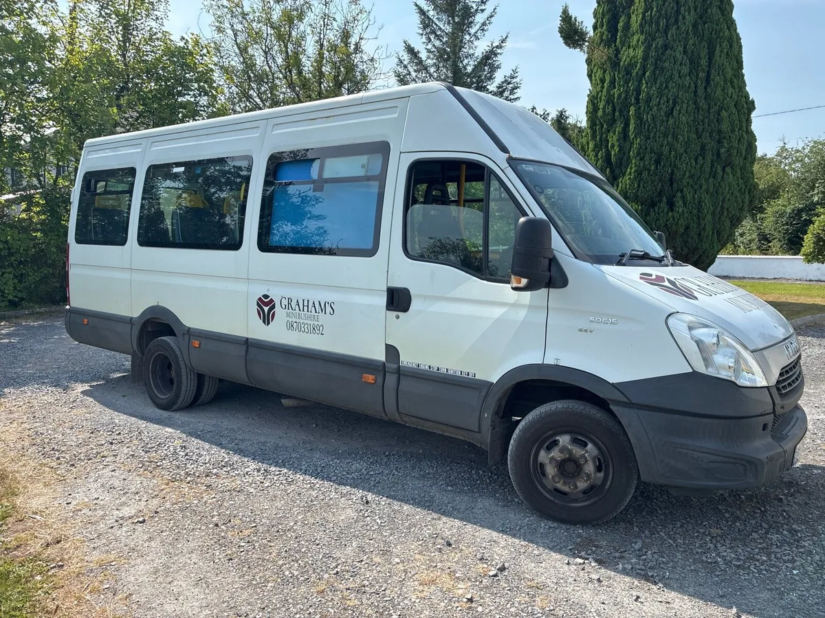 Iveco mini bus - Image 3