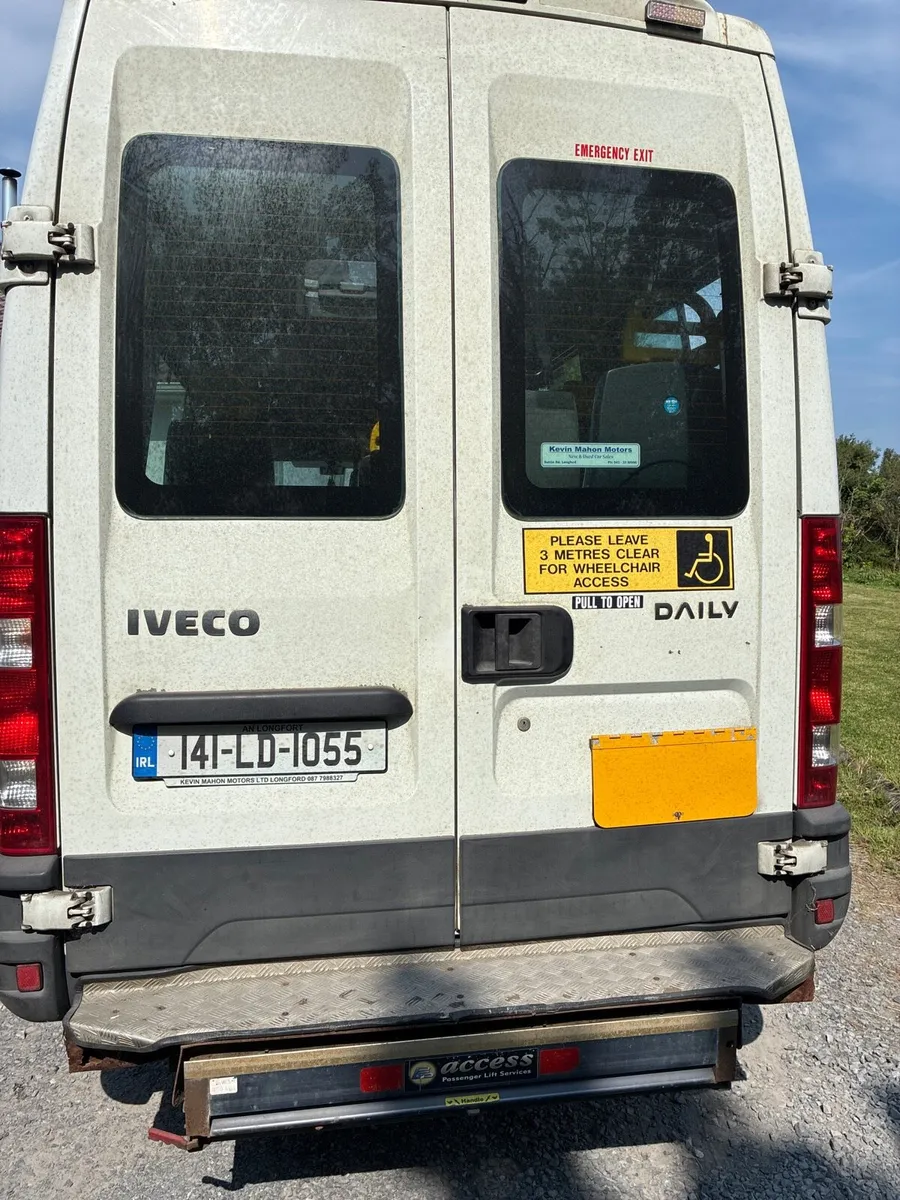 Iveco mini bus - Image 4
