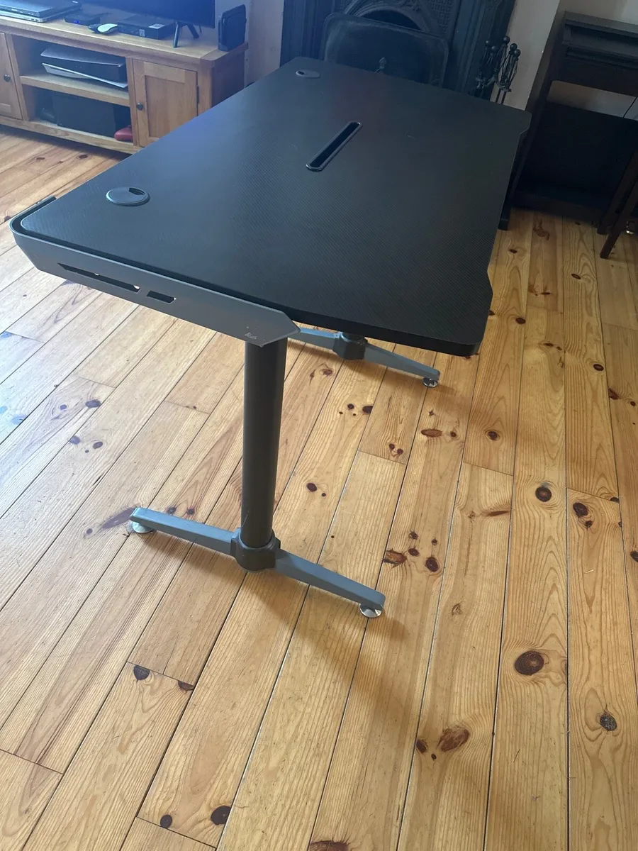 X Rocker Gaming Desk - Image 2