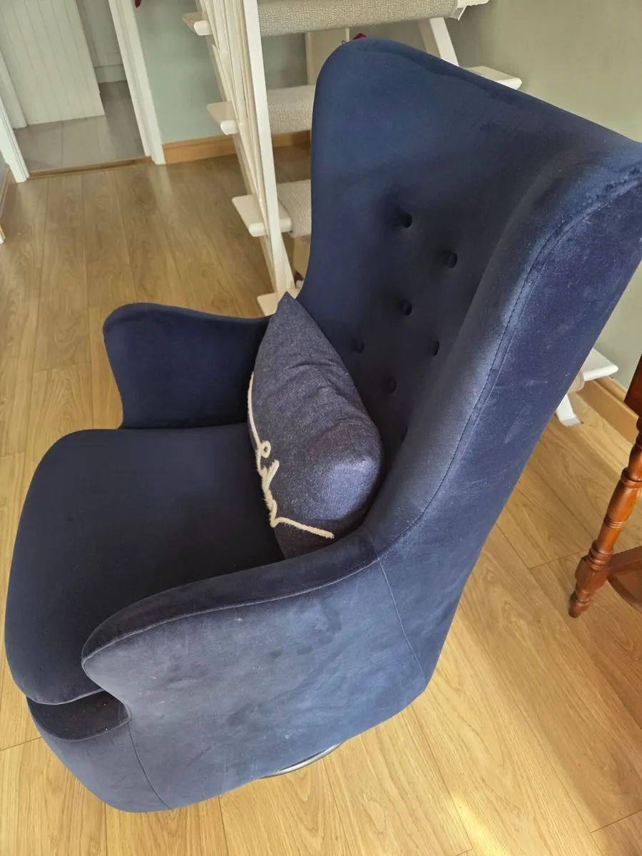 Living room chair - Image 3