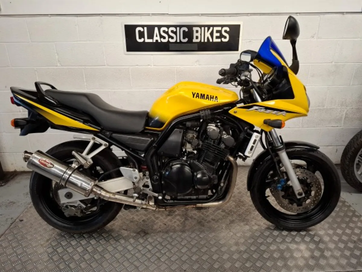 YAMAHA FAZER 600 2002 - Image 1