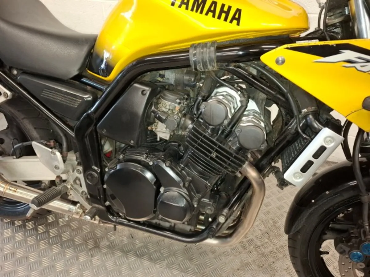 Yamaha Fazer 600 2002 - Image 4