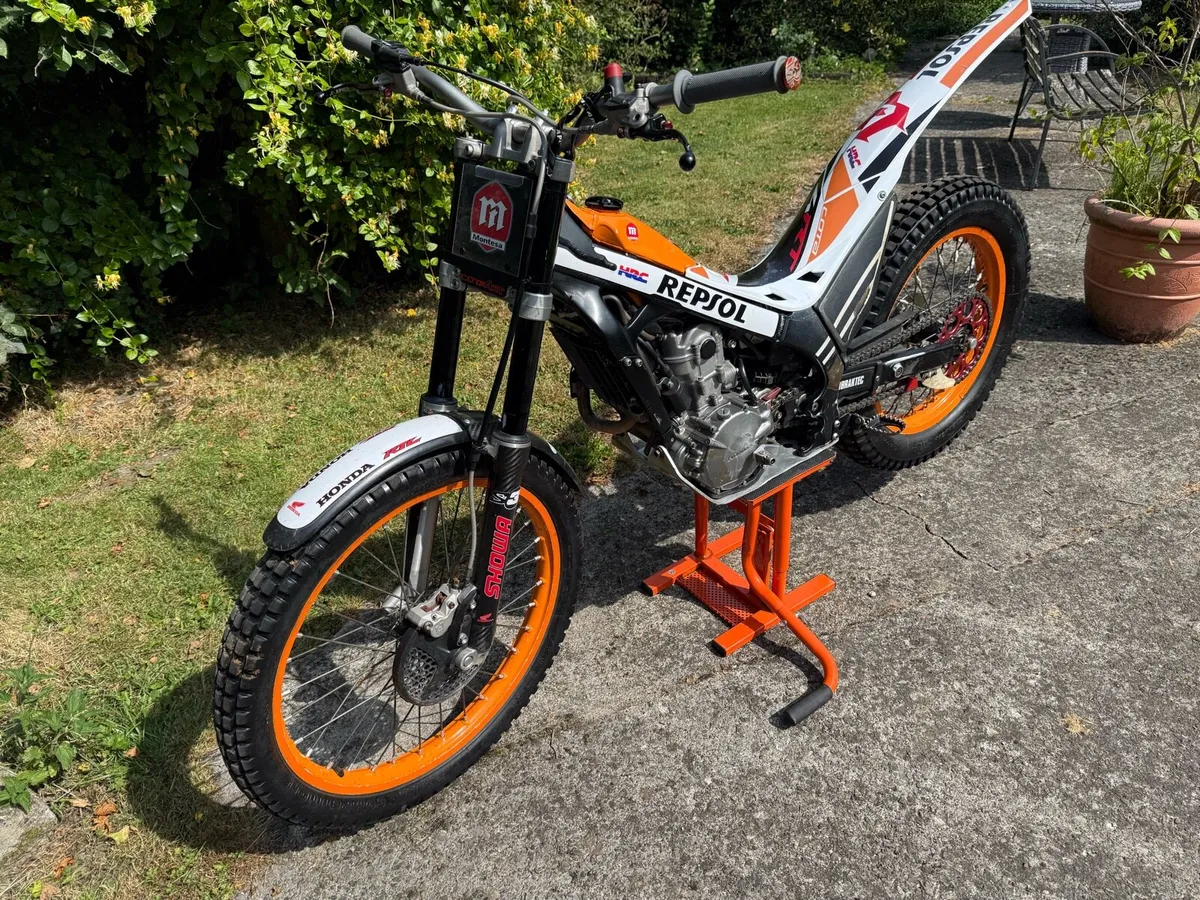 Honda 260cc Repsol Trials Bike - Image 3