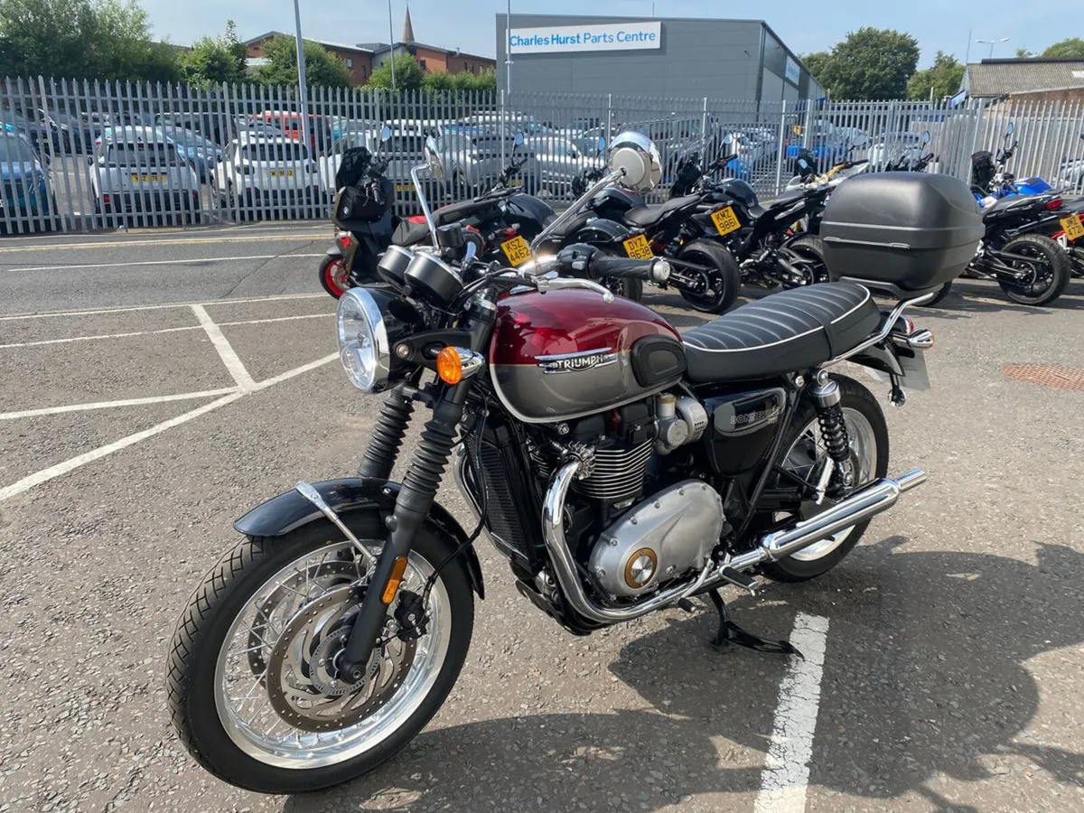 Triumph Bonneville 2021 - Image 4