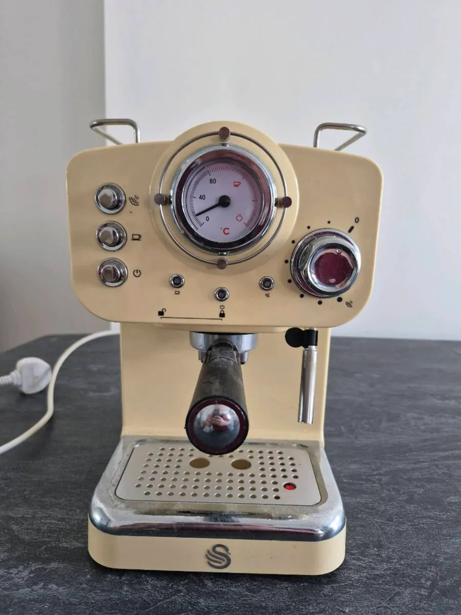 Coffee maker - Image 1