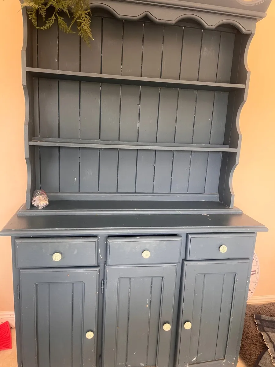 Kitchen dresser - Image 1
