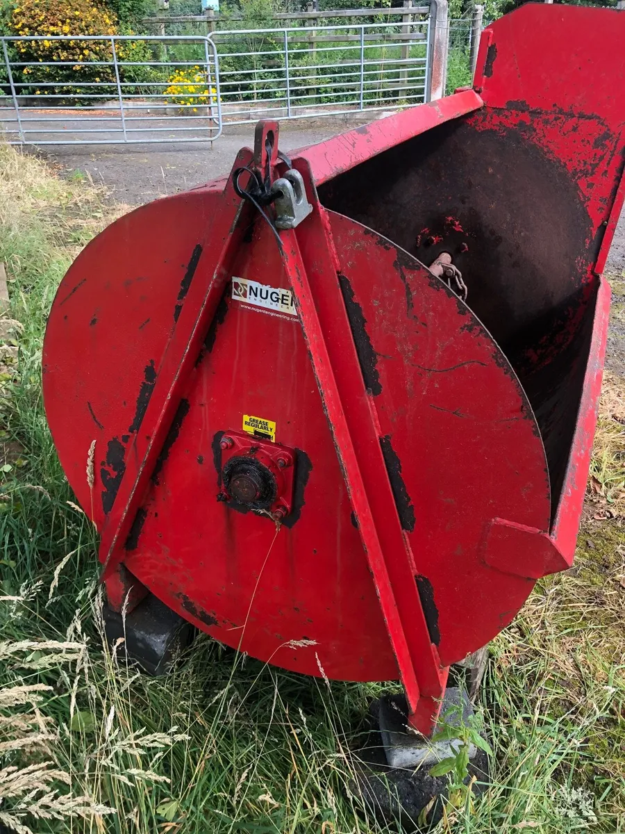 Used Nugent Mini Muck Spreader - Image 4