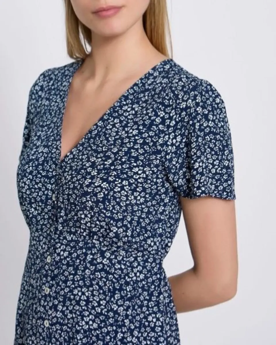 New summer floral tea dress: size 10 - Image 3