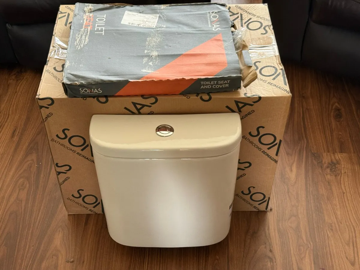 Sonas Via comfort height fully shrouded toilet - Image 1