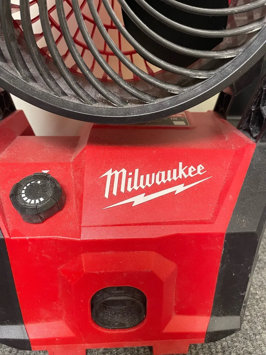 Milwaukee M18 AFG2 Brushless Cordless Fan Baretool - Image 3