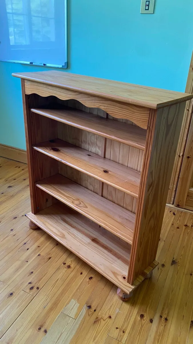 Bookshelf - Image 1