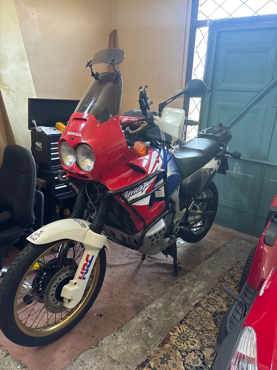 Honda XRV-750  2001 - Image 2