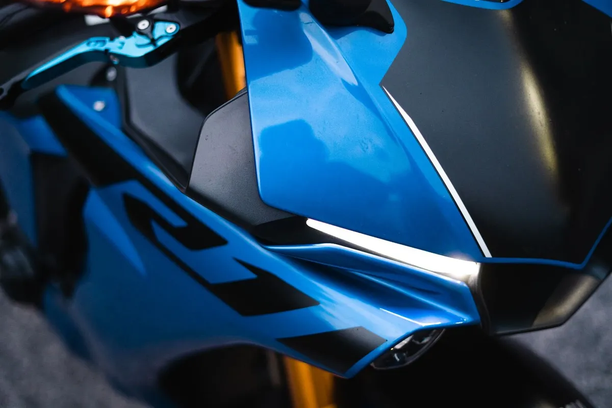 YAMAHA R1 2018 - Image 4