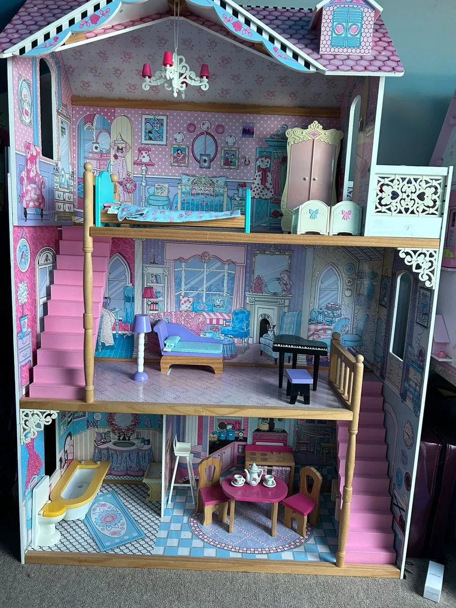 Barbi House - Image 1