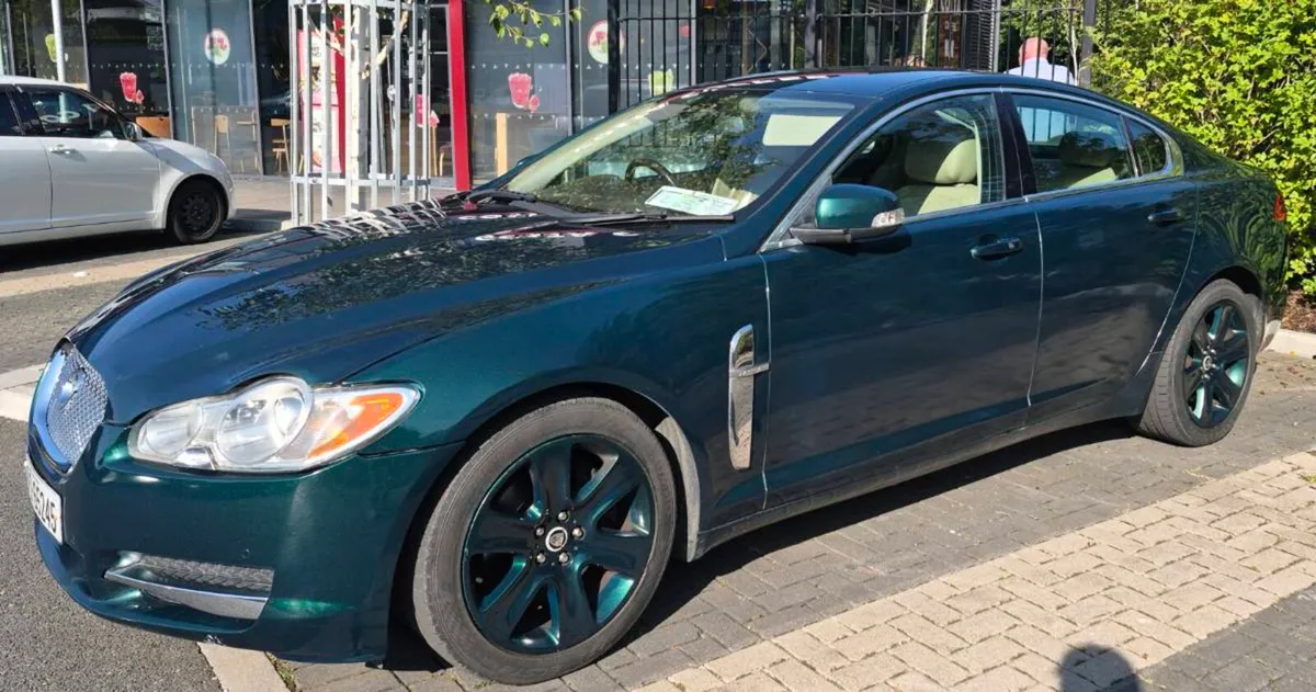 Jaguar XF V6 Luxury. Only €3333. FSH - Image 1