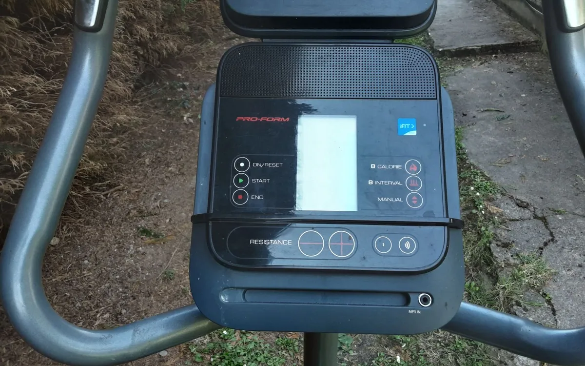 EXERCISE BIKE PRO FORM 210 CSX HIGH QUALITY - Image 2