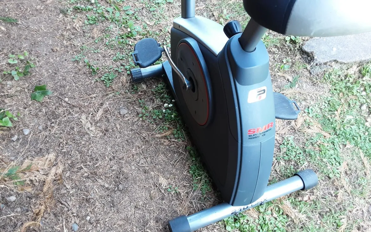 EXERCISE BIKE PRO FORM 210 CSX HIGH QUALITY - Image 3