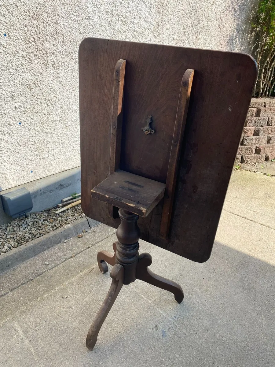 antique small tilt top table - Image 2