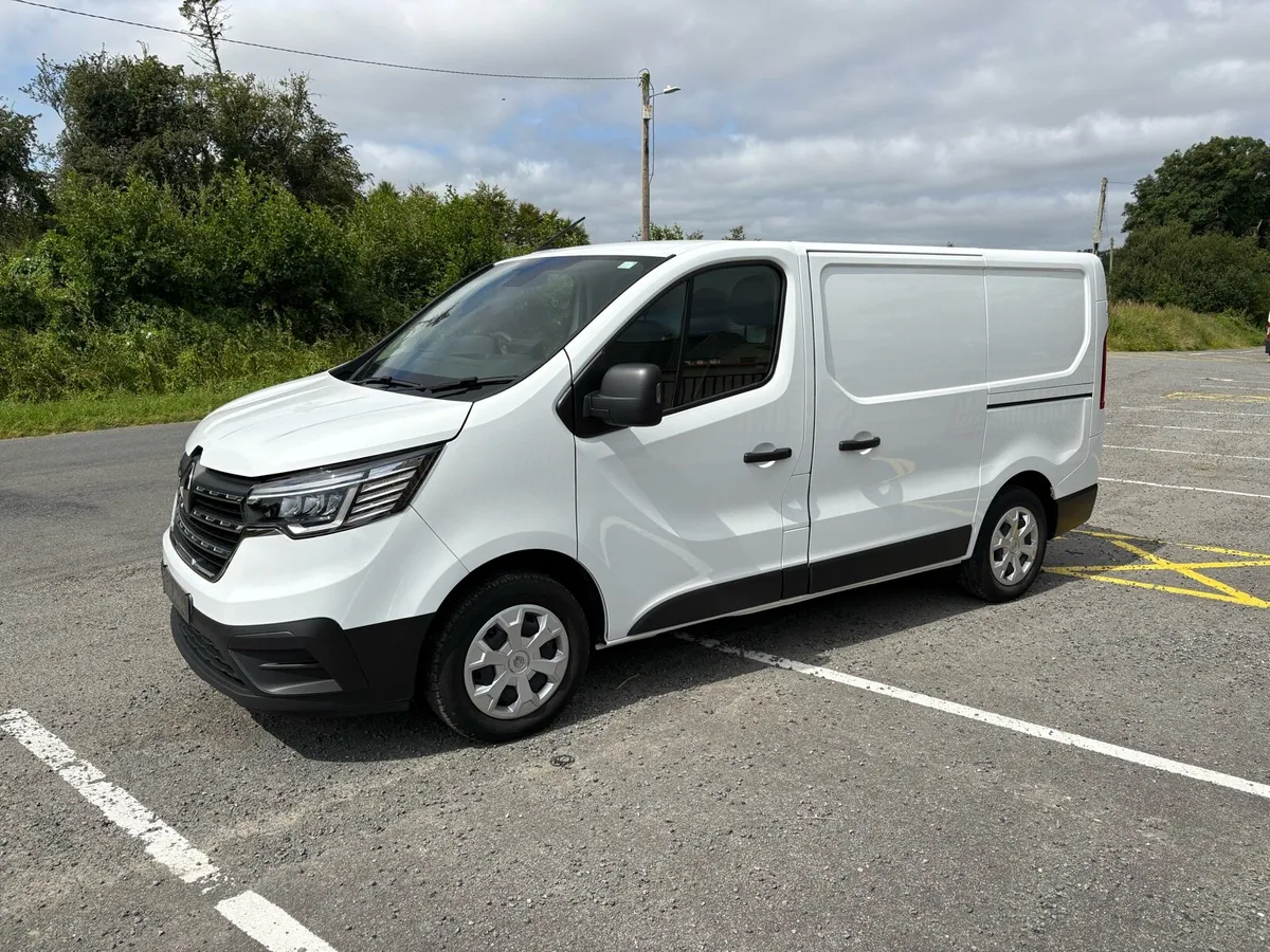 2023 (232) RENAULT TRAFIC 2.0 BUSINESS + 2.0 - Image 4